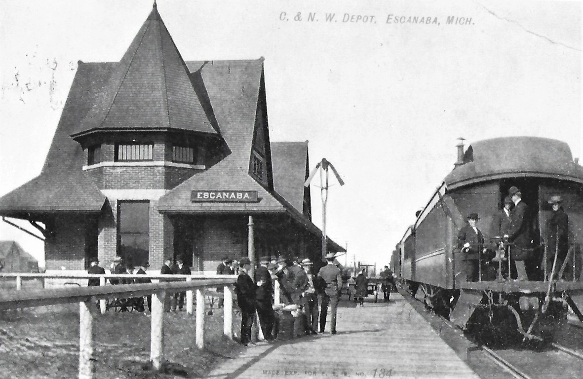 CNW Escanaba Depot