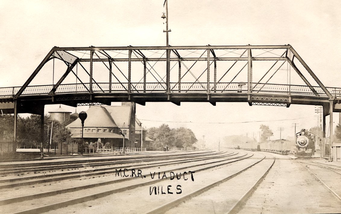 MC Niles Overpass near depot